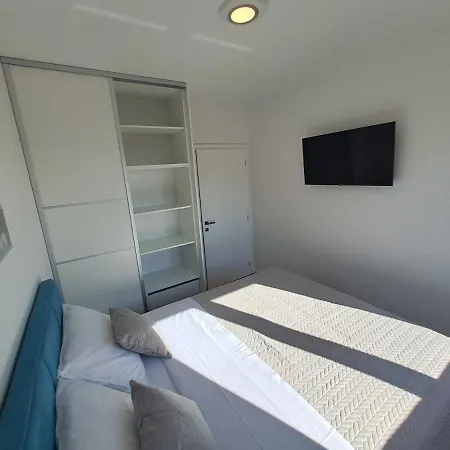 Hills Apartament *