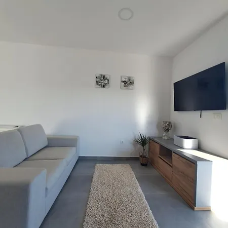 Hills Apartment