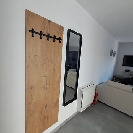 Apartment Hills *